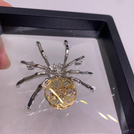 Spider Brooch – Gold & Silver Metallic Design