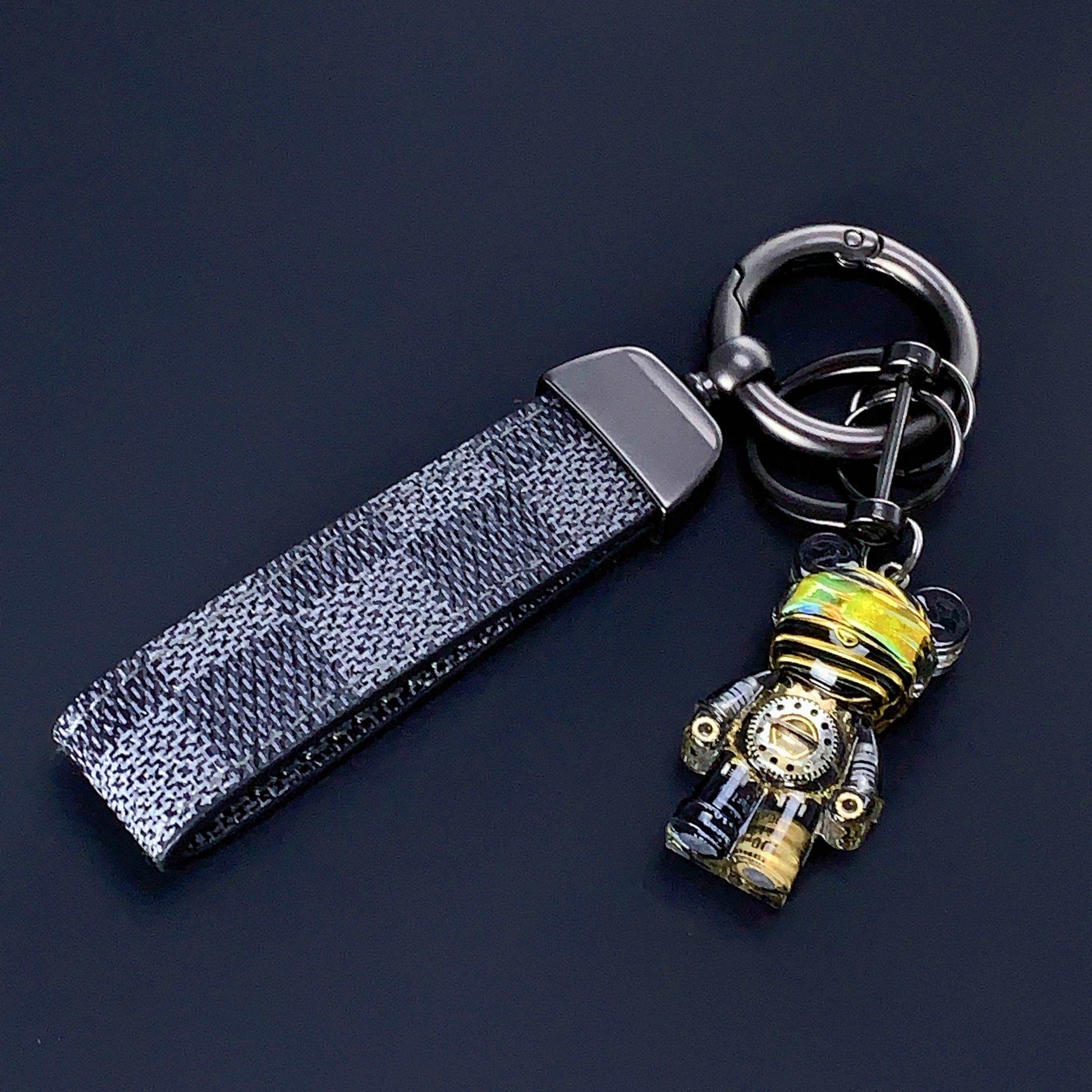 Cyberpunk Keychain LV Style - Cool Laser Bear Necklace and Keychain - Xylostar